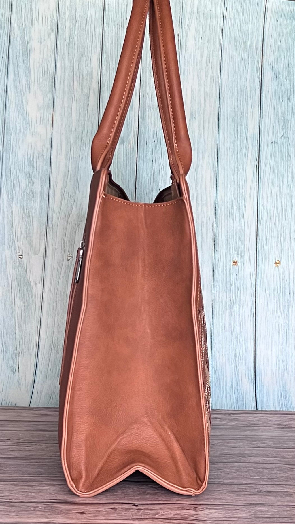 Wrangler Horseshoe Cutout Carry-All Large Tote Bag