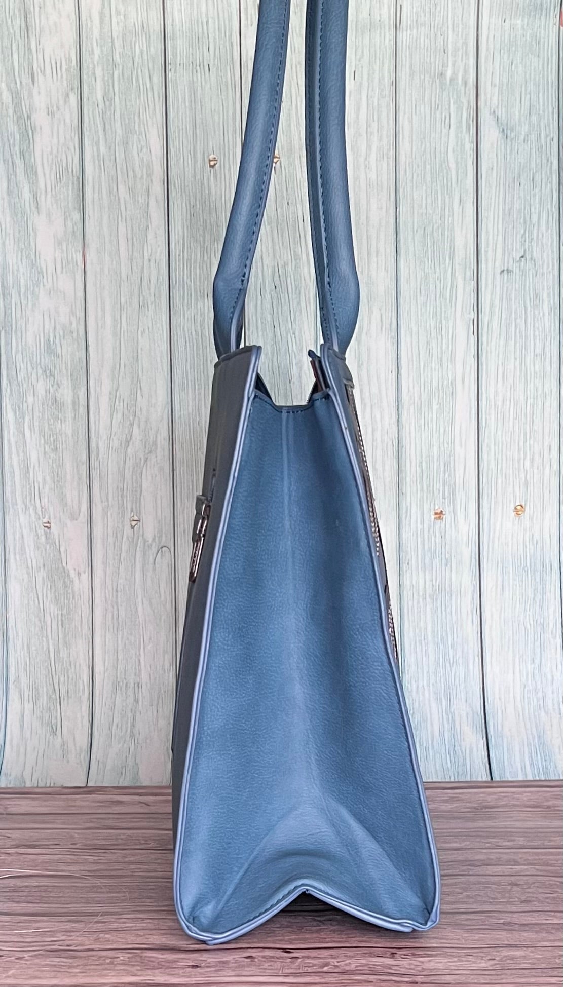 Wrangler Horseshoe Cutout Carry-All Large Tote Bag